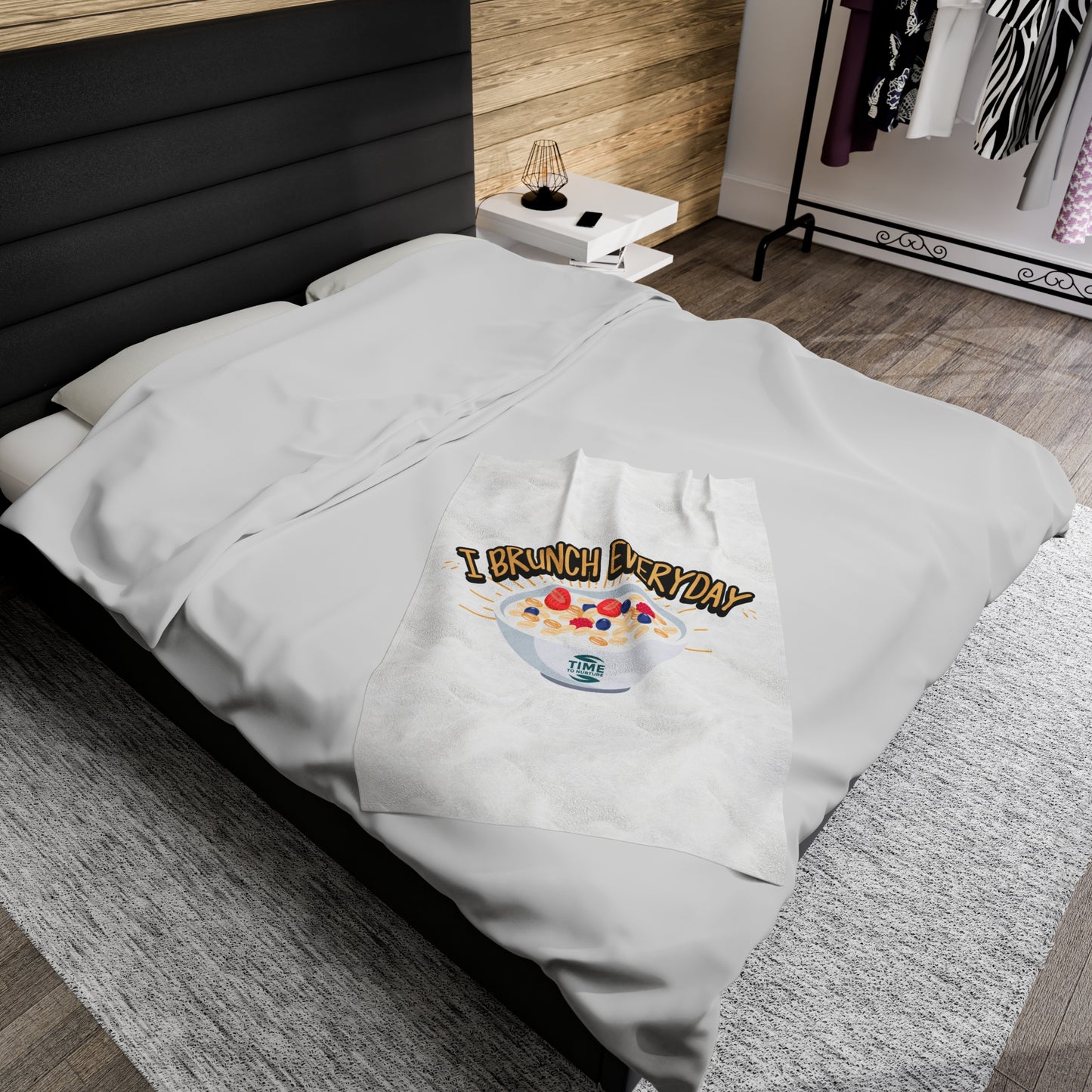 Cozy velveteen throw blanket with "Brunch Everyday" design, soft and perfect for the sofa or bed, ideal for brunch-themed home decor and relaxation lovers.