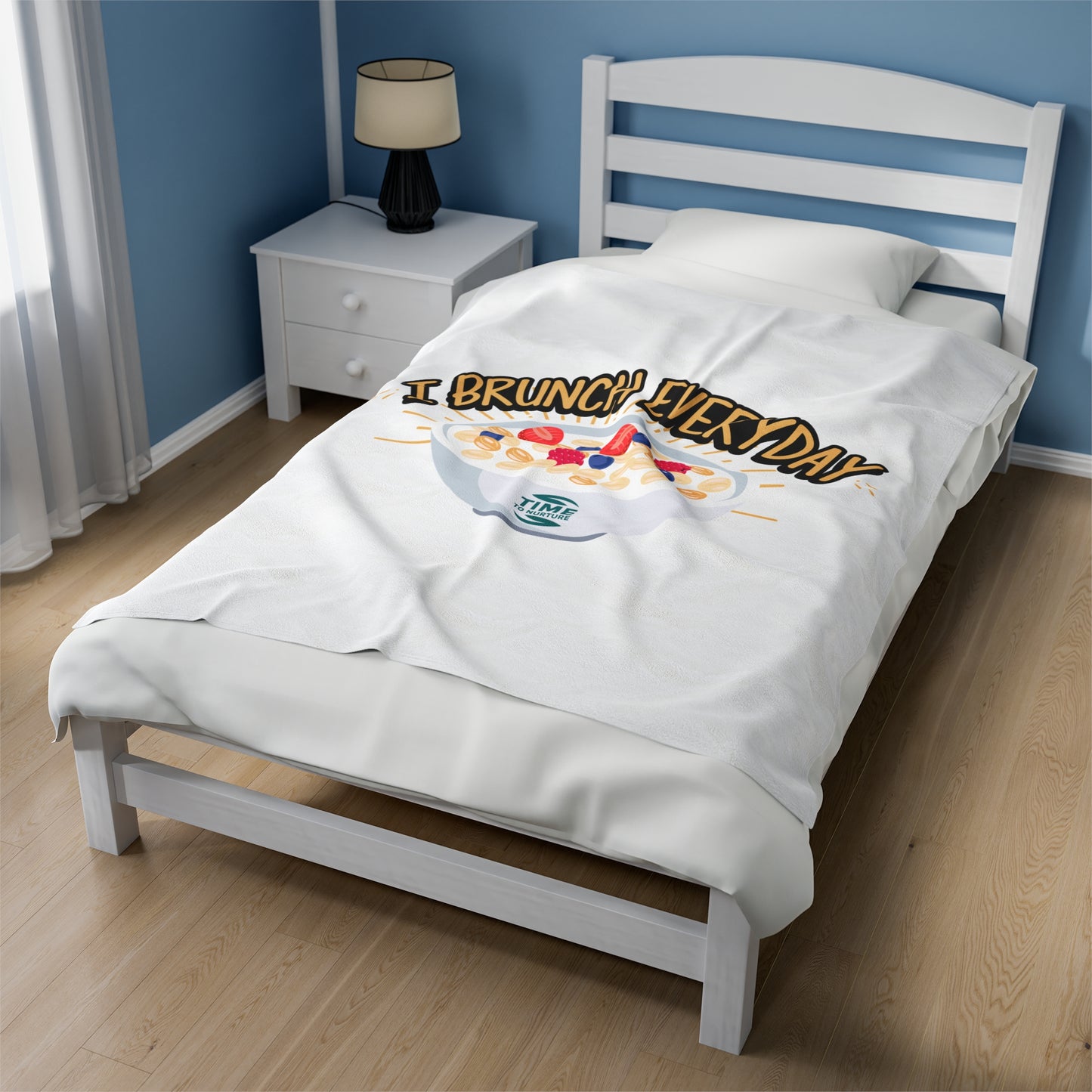 Cozy velveteen throw blanket with "Brunch Everyday" design, soft and perfect for the sofa or bed, ideal for brunch-themed home decor and relaxation lovers.