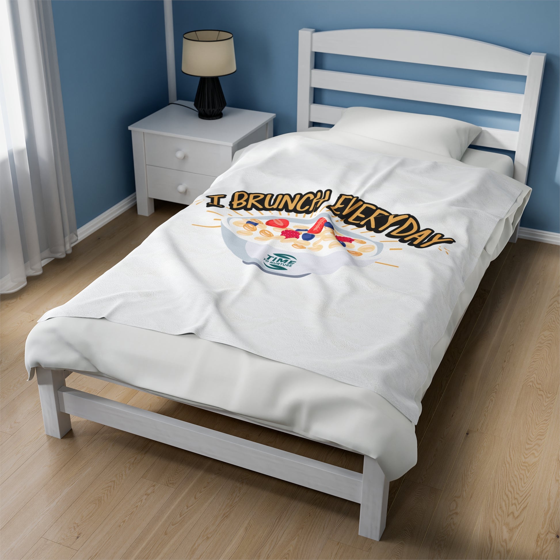 Cozy velveteen throw blanket with "Brunch Everyday" design, soft and perfect for the sofa or bed, ideal for brunch-themed home decor and relaxation lovers.