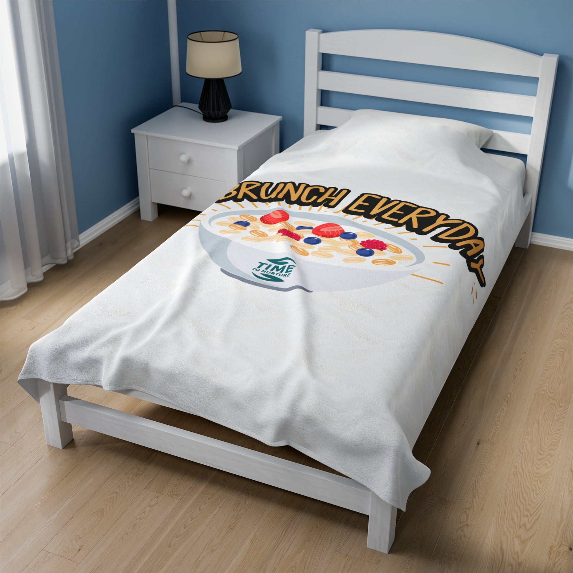 Cozy velveteen throw blanket with "Brunch Everyday" design, soft and perfect for the sofa or bed, ideal for brunch-themed home decor and relaxation lovers.