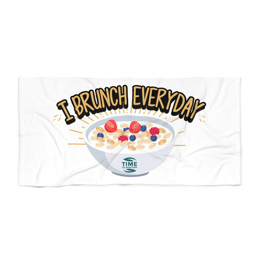 I Brunch Everyday beach towel, soft and absorbent with a stylish design, perfect for poolside lounging and beach getaways.