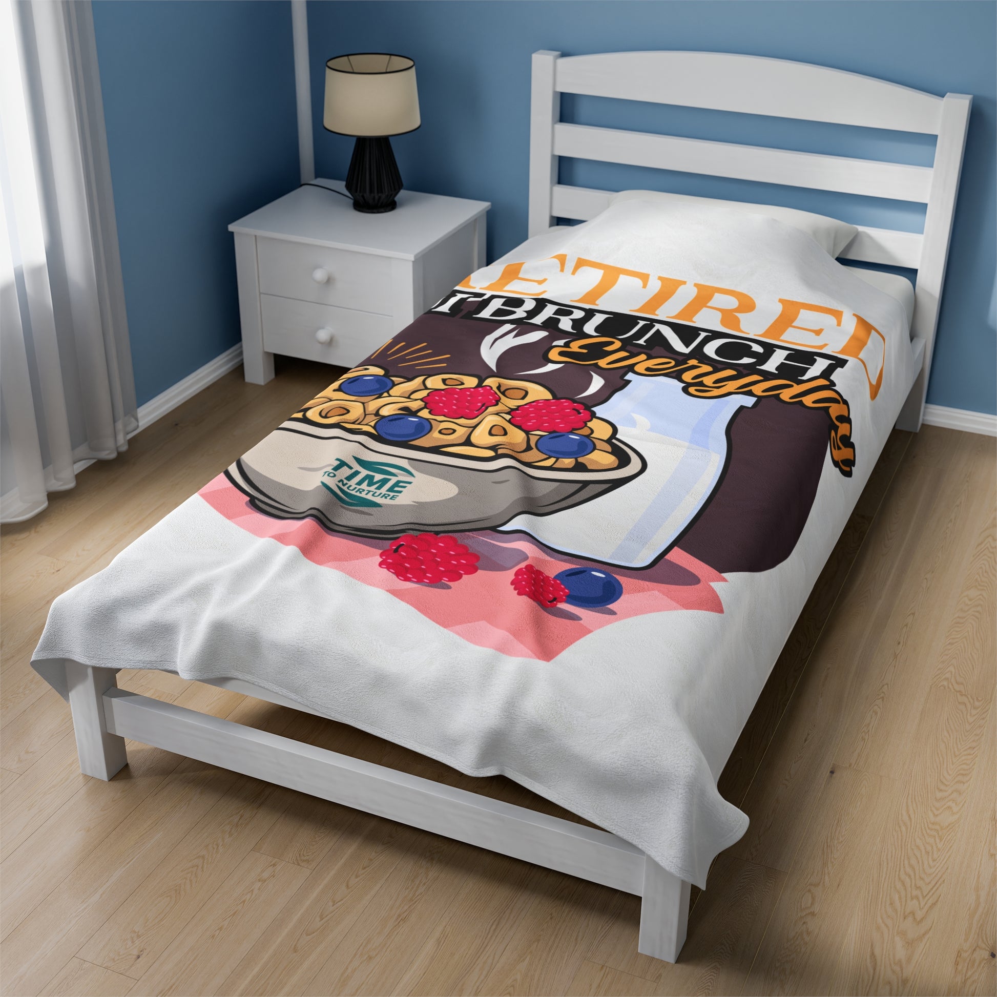 Soft velveteen plush blanket with the phrase "Retired I Brunch Everyday" printed on it. Cozy and stylish, perfect for relaxing at home, adding warmth to any space, or gifting to retirees who love brunch and comfort.